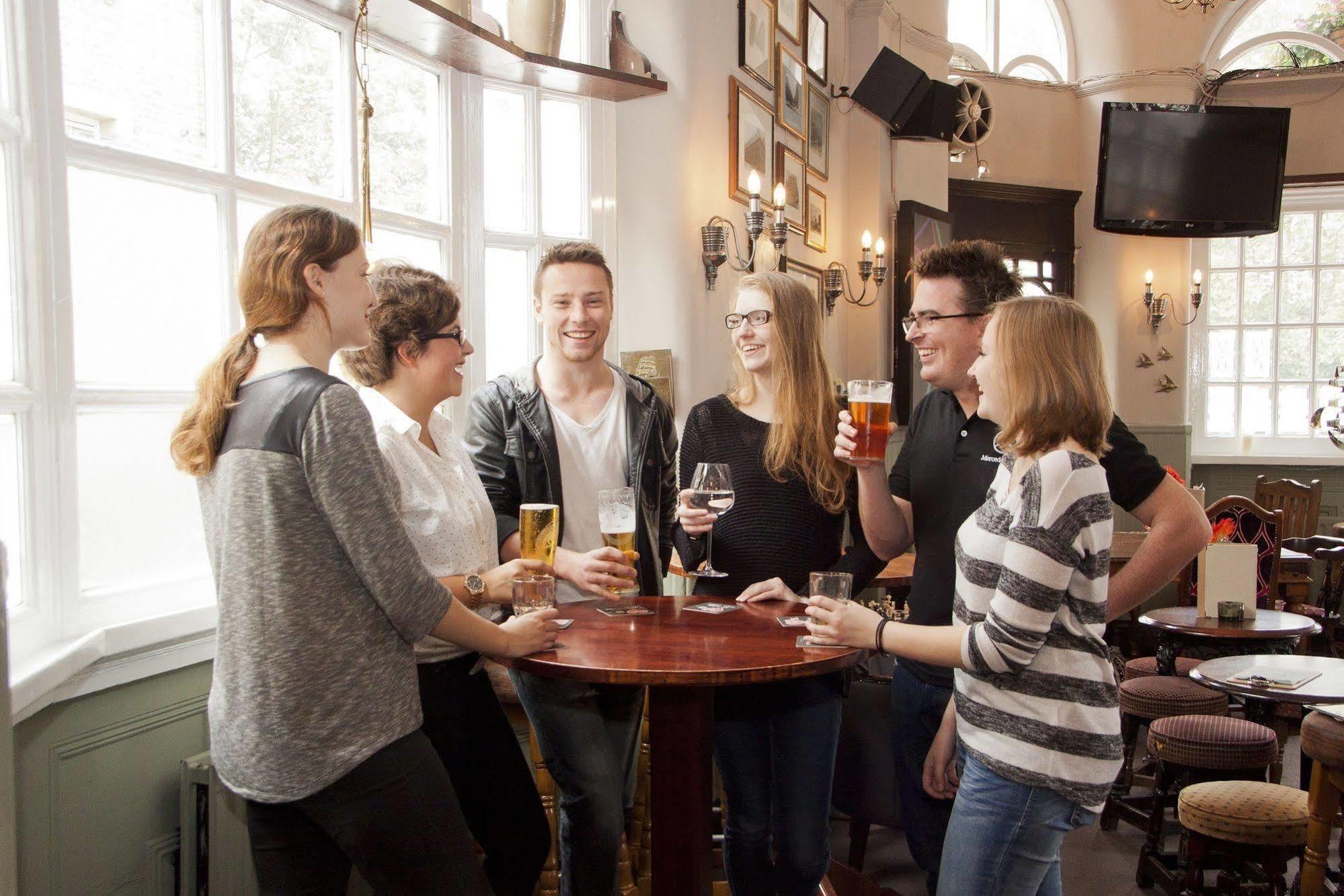 Publove @ The Green Man, Paddington Londra Exterior foto